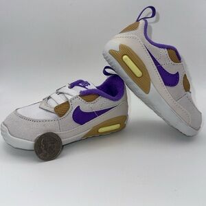 Nike Max 90 Crib
White/Action Grape Phantom